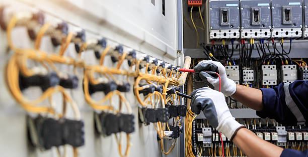 Professional Electrician technician working in Jacksonville, NC